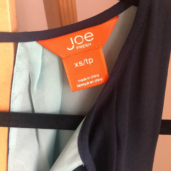 Colour Block Dress with Keyhole Neck - Picture 4 of 11